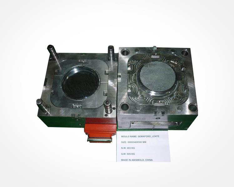 Precision LED Light Auto Parts Lamp Cover Injection Mold.jpg